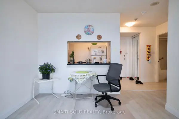 1470 Midland AVE #1211, Toronto E04, ON M1P 4Z4