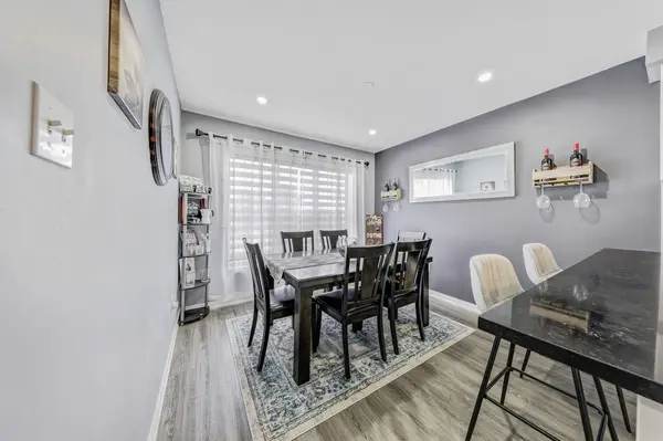 23 Seed House LN, Halton Hills, ON L7G 6K3