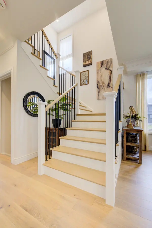 109 Thackeray WAY, Minto, ON N0G 1Z0