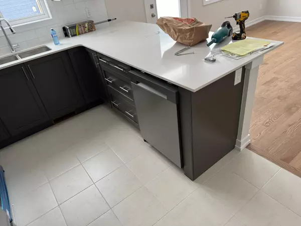 Stittsville - Munster - Richmond, ON K0A 2Z0,944 Seagrave LN