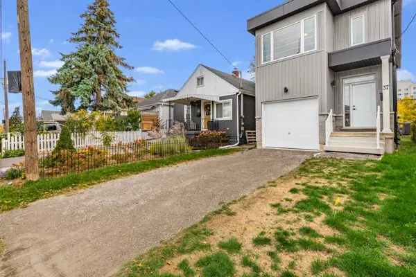 37 Delena AVE S, Hamilton, ON L9H 1B7