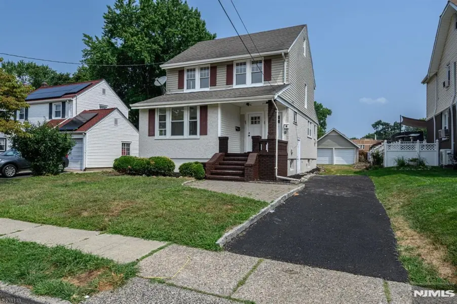 35 Amsterdam Ave, Teaneck Twp., NJ 07666