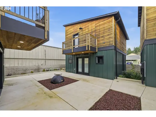 50 S 17TH ST, Cottage Grove, OR 97424