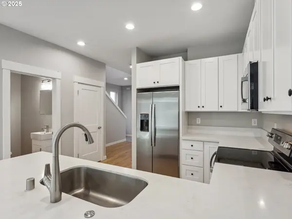 2417 NE 54TH ST, Vancouver, WA 98663