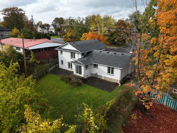 62 Bertie ST, Fort Erie, ON L2A 1X9