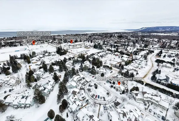 Blue Mountains, ON N0H 2P0,150 Victoria ST S #105