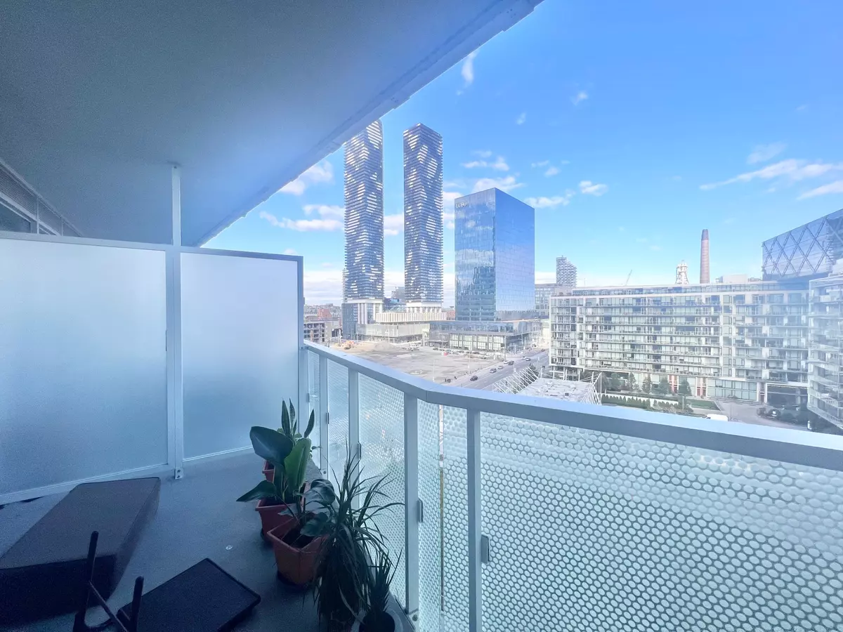 Toronto C08, ON M5E 0C5,15 Queens Quay N/A E #901