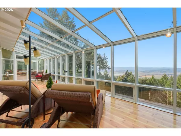 Hillsboro, OR 97123,25445 NE BALD PEAK RD