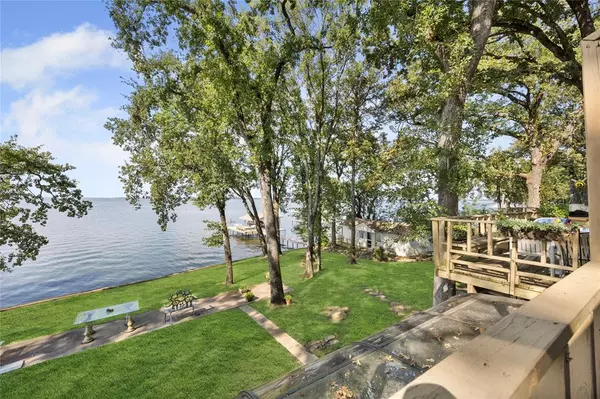 1108 Lovers Lane, Tool, TX 75143