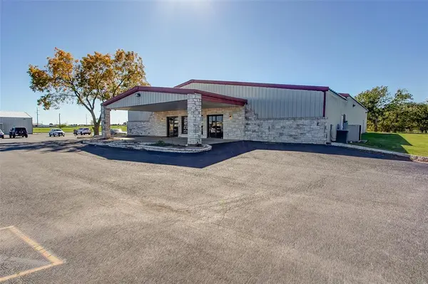 2420 Bob White Drive, Granbury, TX 76049