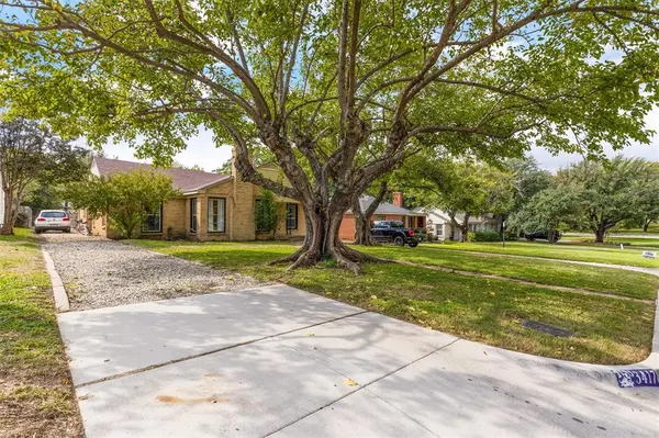 3417 Westcliff Road S, Fort Worth, TX 76109