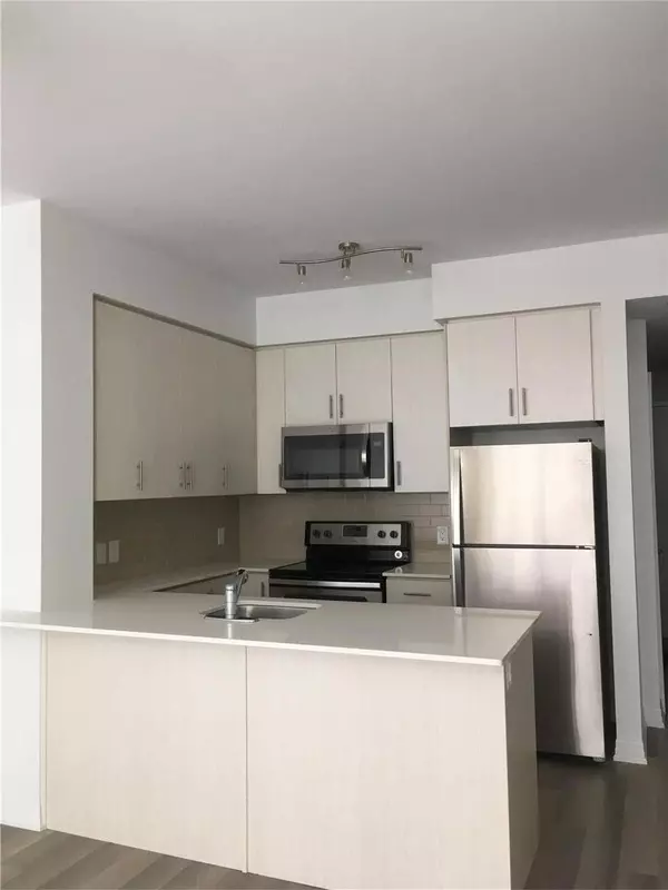 111 Worsley ST #713, Barrie, ON L4M 0J5