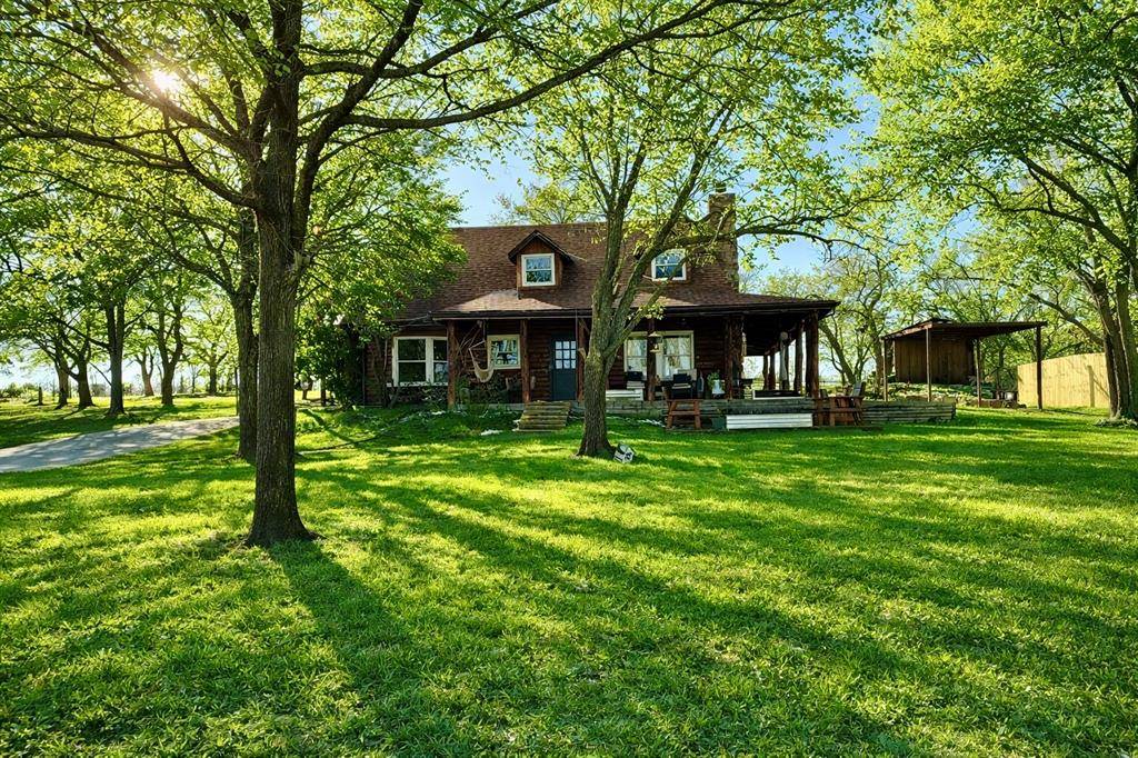 104 Advance Road, Weatherford, TX 76088