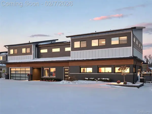 37645 Lakeville ST, Harrison Charter Township, MI 48045