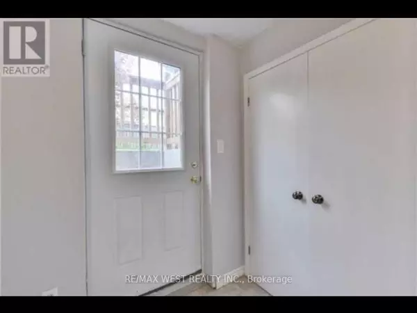 Brampton, ON L6V 2Y4,18 Linkdale RD #Bsmt