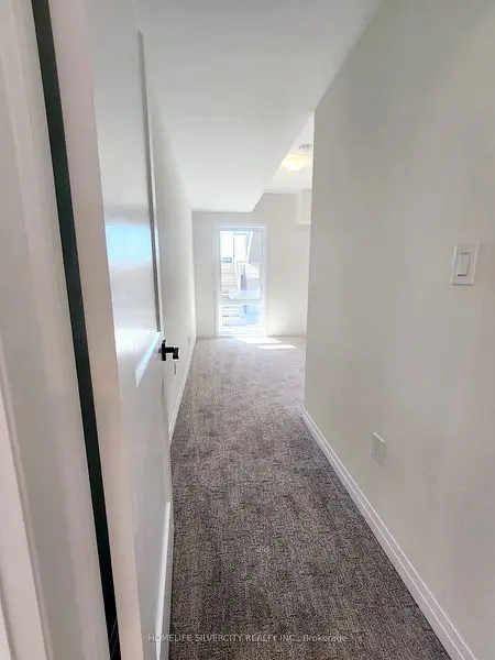 142 Foamflower PL #C33, Waterloo, ON N2C 0G9