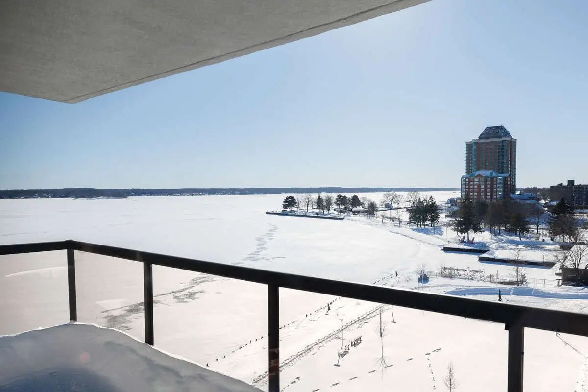 Brockville, ON K6V 1A3,55 Water ST E #808