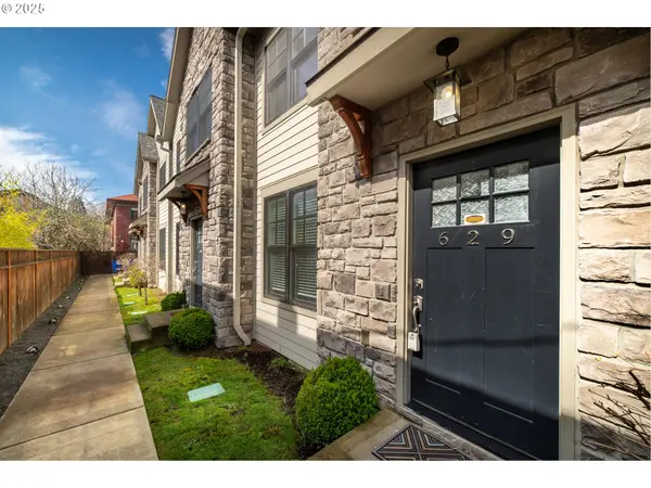 623 NE Randall AVE, Portland, OR 97232