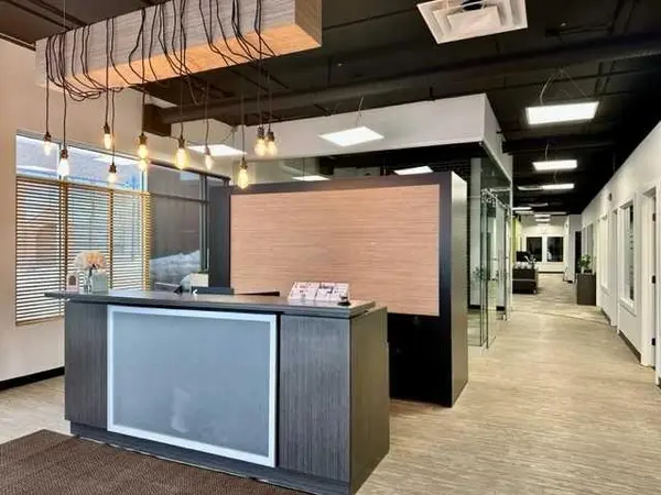 10001 100 AVE #101, Grande Prairie, AB T8V 0V2