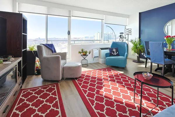 Brockville, ON K6V 1A3,55 Water ST E #808