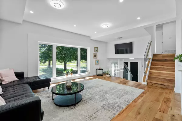 Fort Erie, ON L2A 5M4,1546 Nigh RD