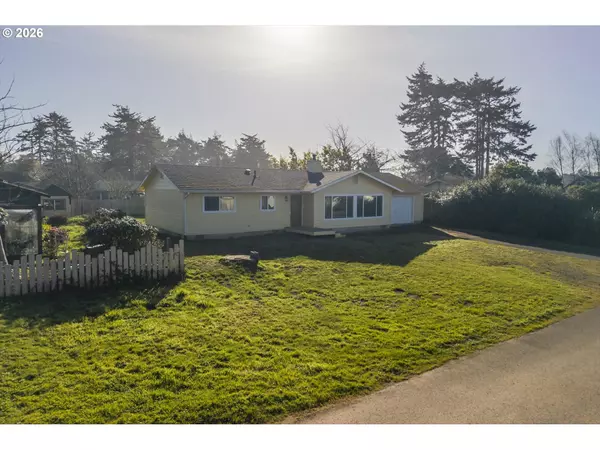 Bandon, OR 97411,950 1ST ST NE