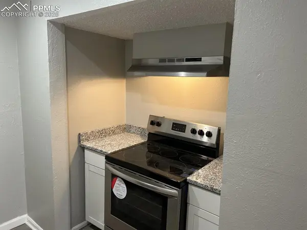 812 Colorado AVE, Colorado Springs, CO 80905