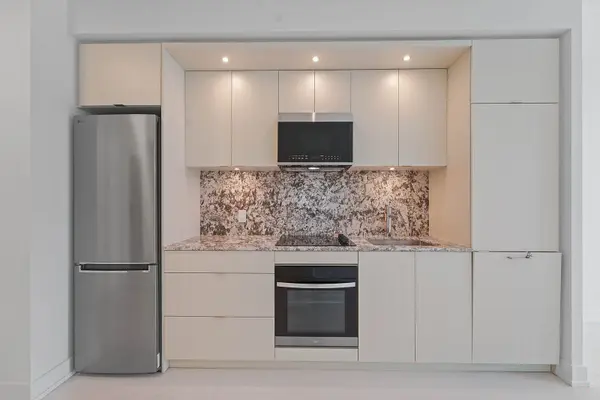 Toronto W08, ON M9A 0E5,25 Cordova AVE #508