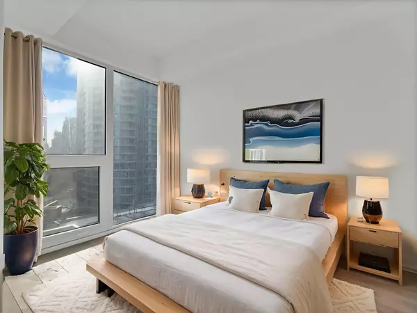 Toronto C14, ON M2N 0M4,36 Olive AVE #911