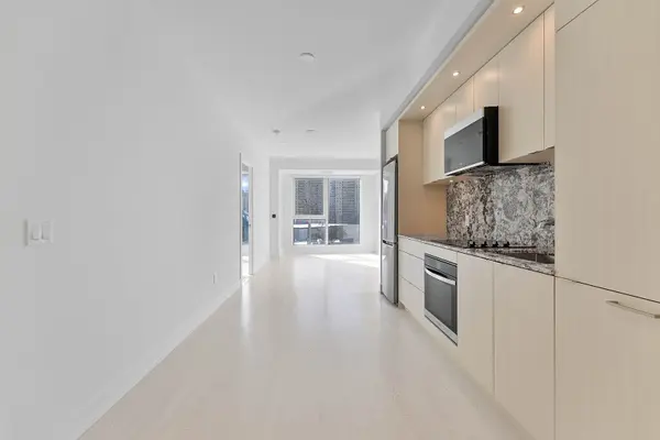 Toronto, ON M9A 0E5,25 Cordova AVE #412