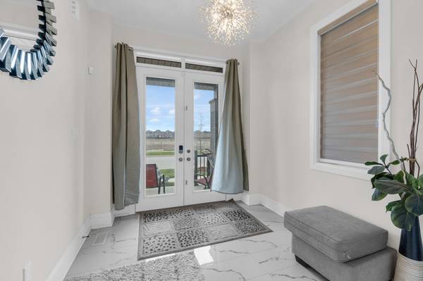 10 Tweedhill AVE, Caledon, ON L7C 4K5