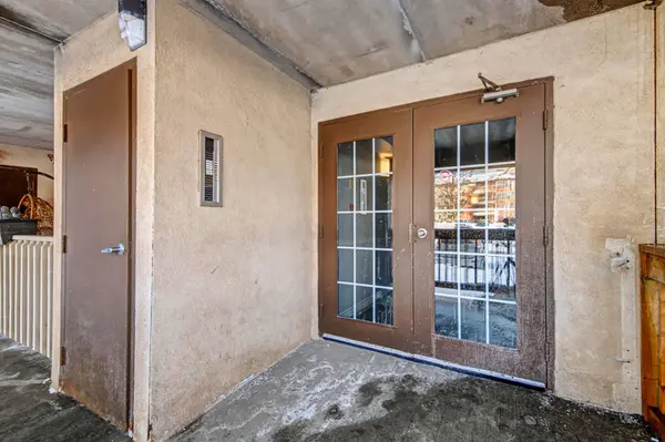 4003 Kilmer DR #106, Burlington, ON L7M 4M1