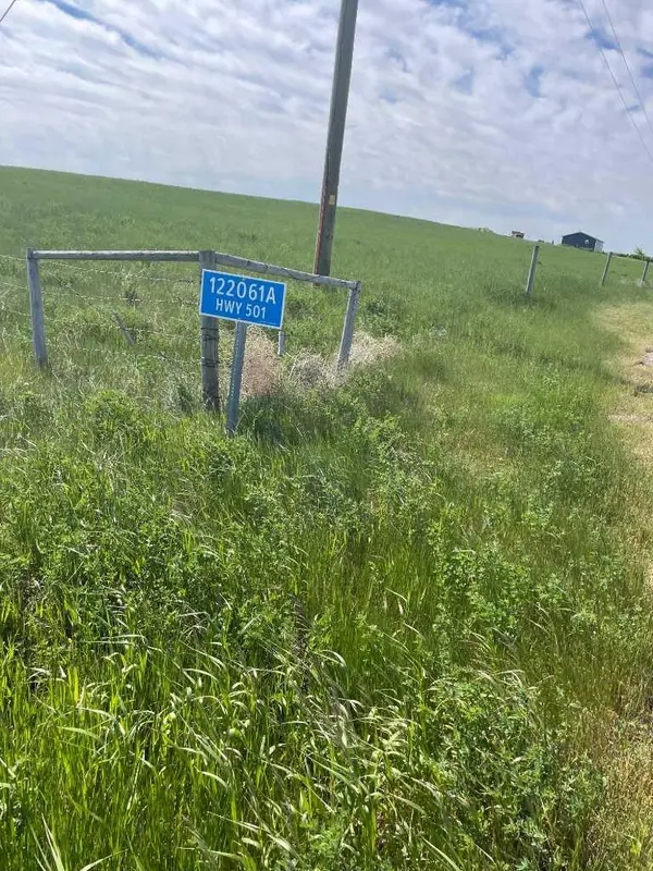 122061A 501 HWY E, Milk River, AB T0K 1M0