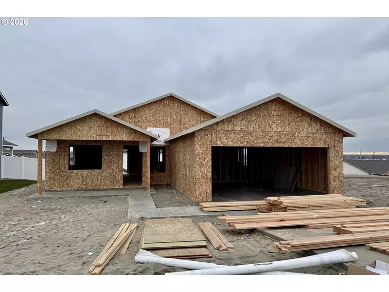 876 E Kinsley AVE, Hermiston, OR 97838