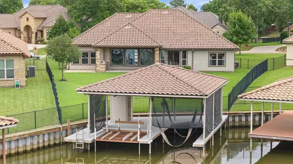 Granbury, TX 76048,1209 Catalina Bay Boulevard