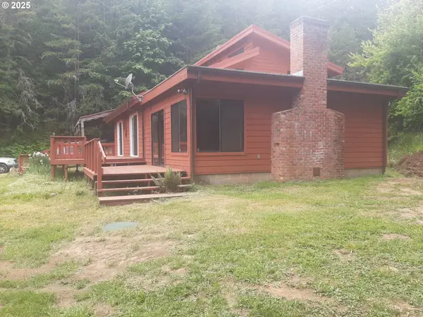 252 MAY CREEK RD, Days Creek, OR 97429