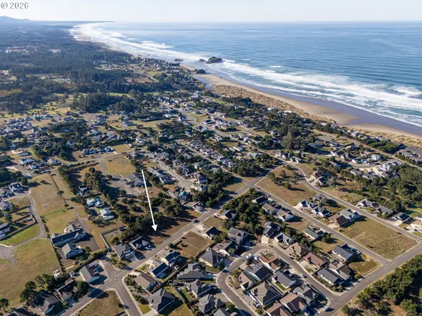 845 ROGERS PL, Bandon, OR 97411