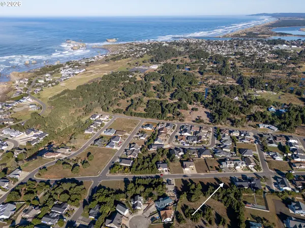 845 ROGERS PL, Bandon, OR 97411