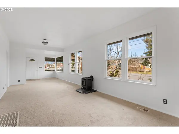 108 SE FRANKLIN ST, Camas, WA 98607