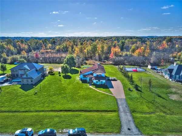 Fort Erie, ON L2A 5M4,191 Cairns CRES