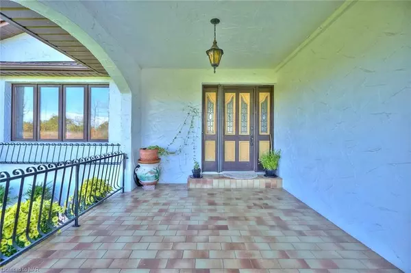 Fort Erie, ON L2A 5M4,191 Cairns CRES