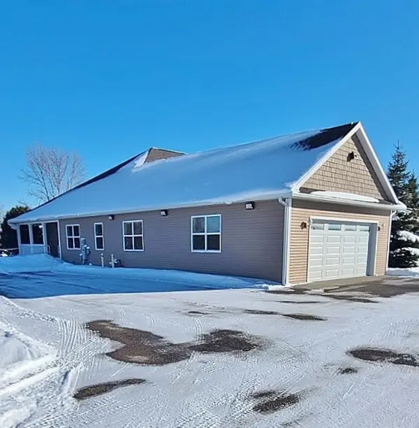 3205 Supply RD, East Bay Twp, MI 49686