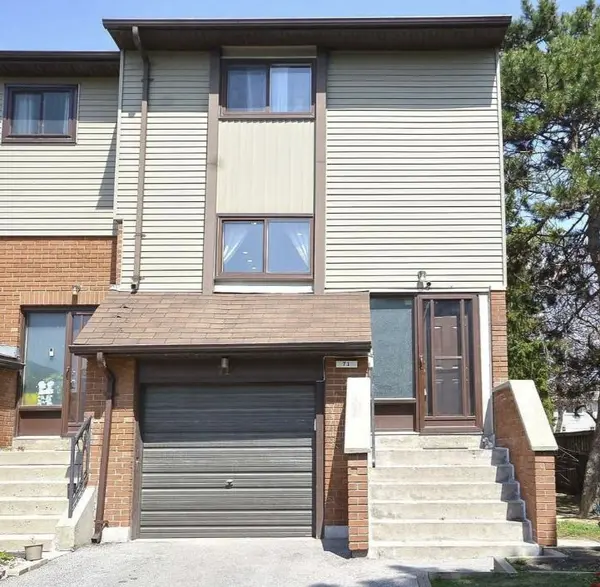 71 Carleton PL, Brampton, ON L6T 3Z4
