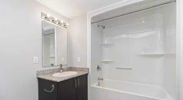 275 Larch ST E #407A, Waterloo, ON N2L 3R2