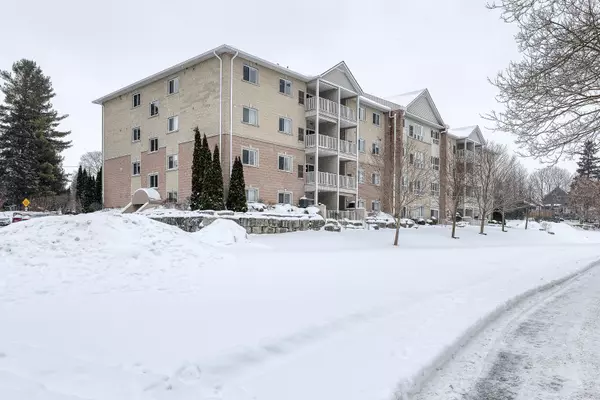 Ingersoll, ON N5C 1C4,46 Canterbury ST #201