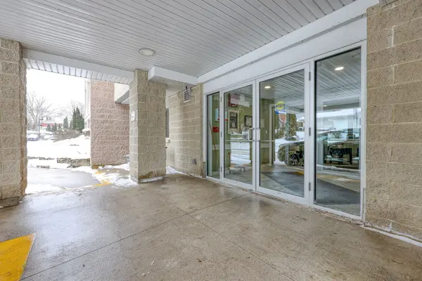 Ingersoll, ON N5C 1C4,46 Canterbury ST #201