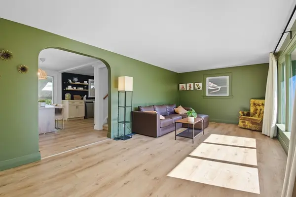 Fort Erie, ON L0S 1N0,3754 Highland DR