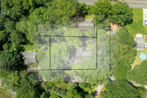 209 Alturas Rd, Vernon Twp., NJ 07422