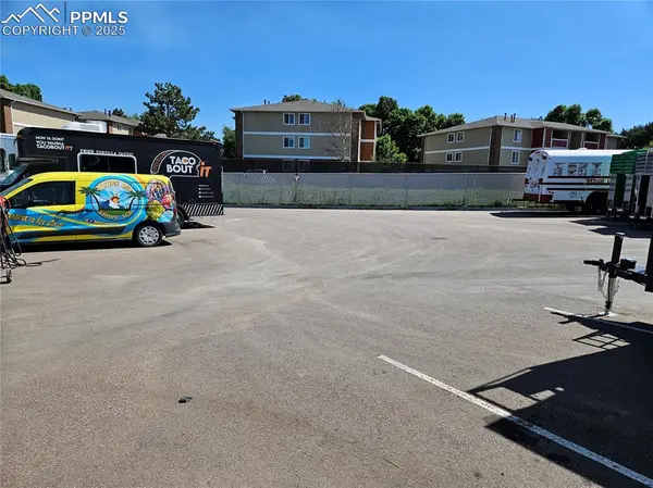 4621 Austin Bluffs Pkwy, Colorado Springs, CO 80918