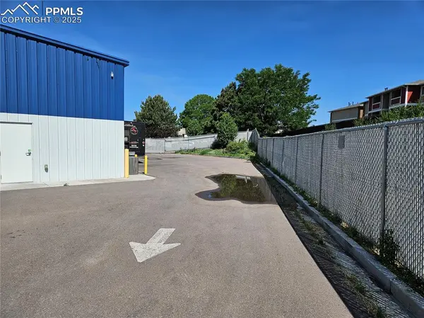 4621 Austin Bluffs Pkwy, Colorado Springs, CO 80918